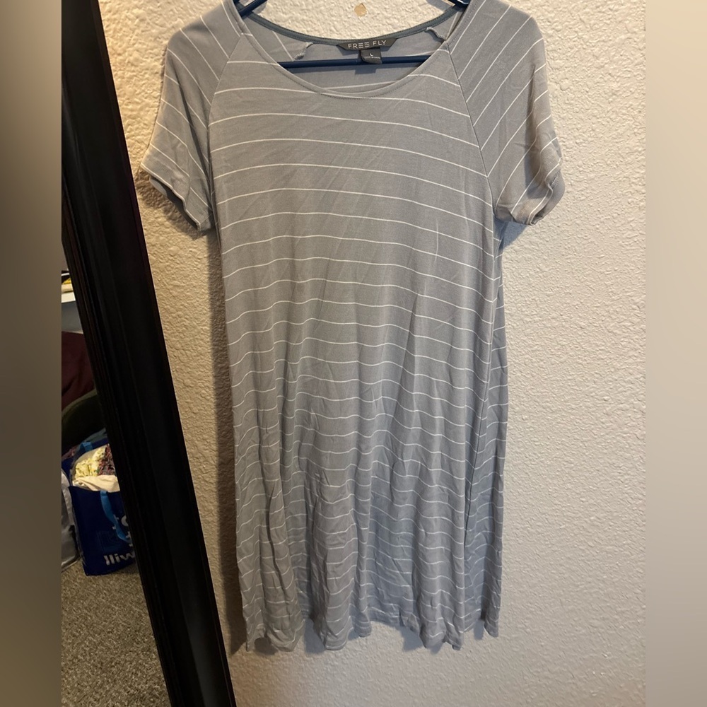 Free Fly Apparel Large Light Gray Striped Midi Dress